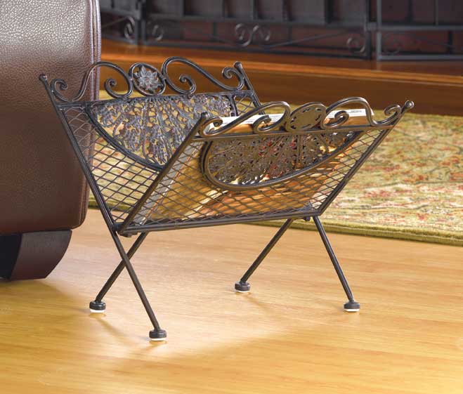 WROUGHT IRON MAGAZINE RACK